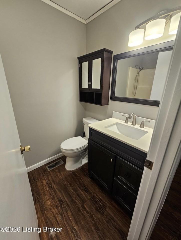 1110 Keane Ave - Photo 7 of 11