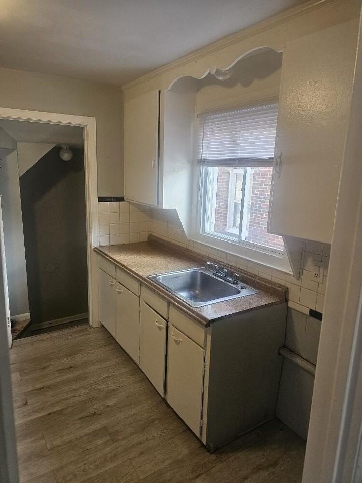 19986 Mitchell St - Photo 6 of 9