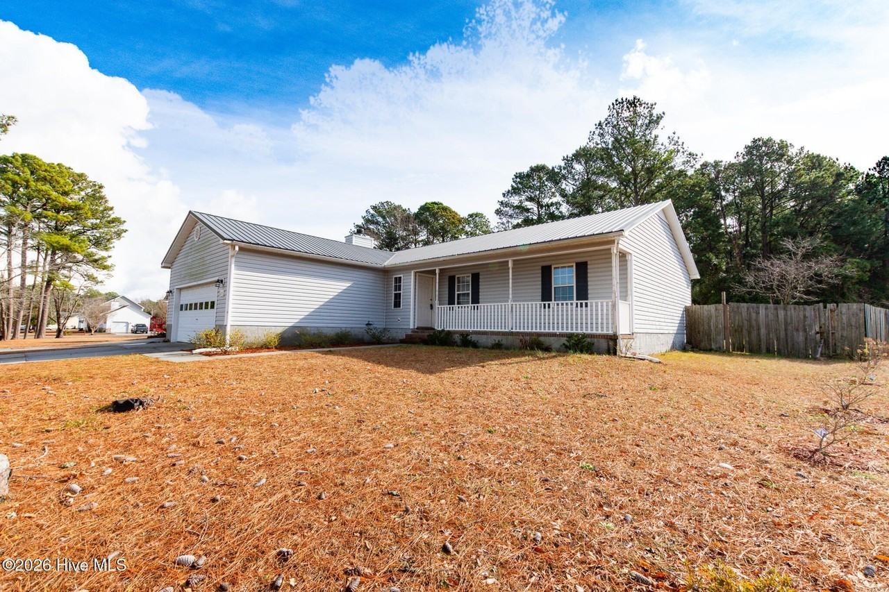 625 Queens Creek Rd - Photo 5 of 42