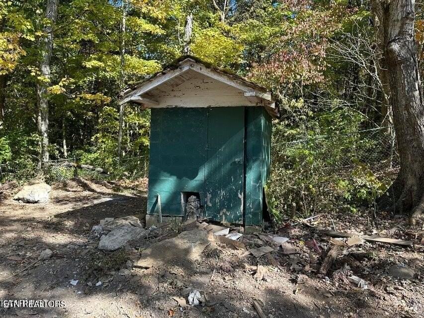 4021 Island Home Pike - Photo 7 of 10