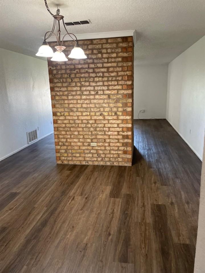 1103 80th St Apt A #A - Photo 5 of 11