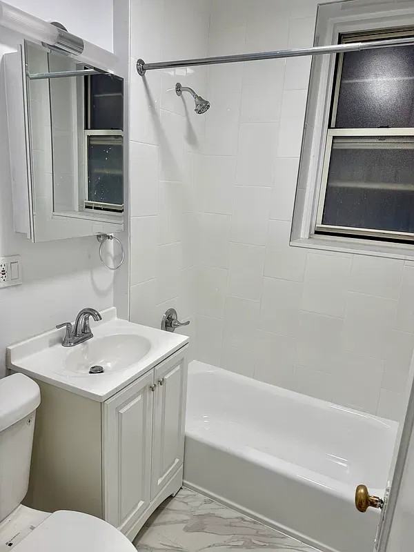 328 W 83rd St #1D - Photo 2 of 4