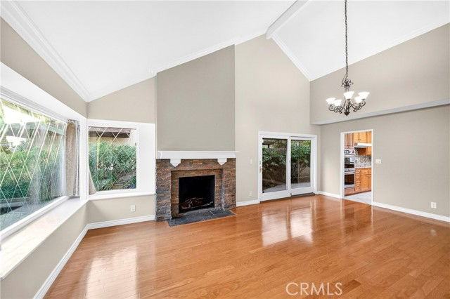 2109 Smokewood Ave - Photo 5 of 8