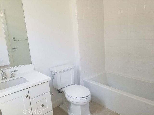 108 Tartan - Photo 4 of 8