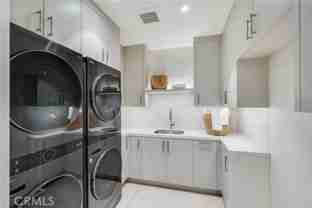 427 Santa Ana Ave - Photo 1 of 1