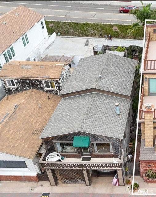 58 S Surfside Ave #B - Photo 2 of 8