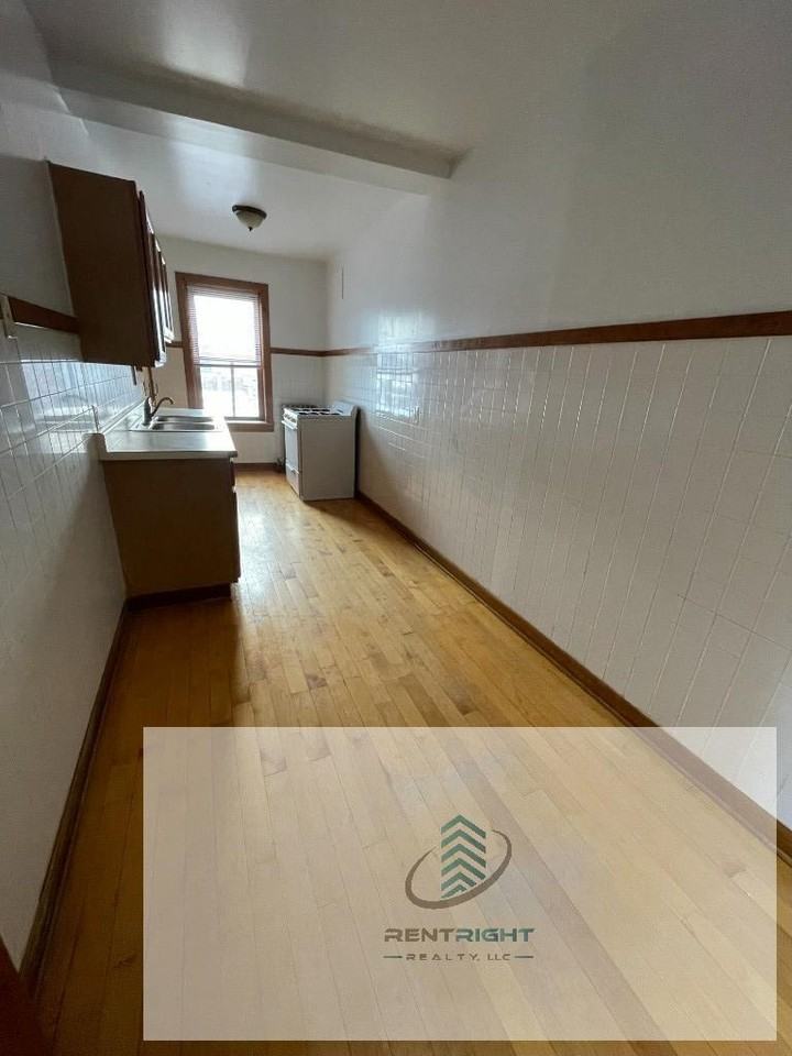 5043 N Springfield Ave #1B - Photo 3 of 8