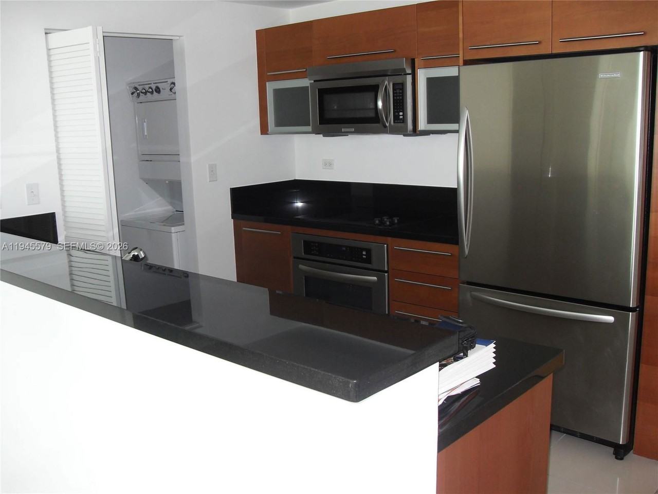 244 Biscayne Blvd #1210 - Photo 2 of 8