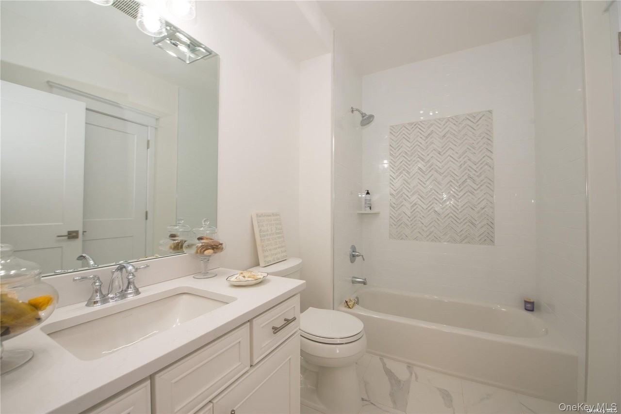 14 Northridge St Unit 14 #14 - Photo 6 of 10