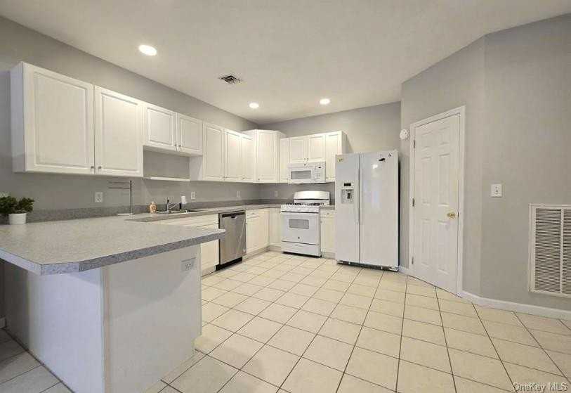 19 Sunflower Ridge Rd - Photo 7 of 23