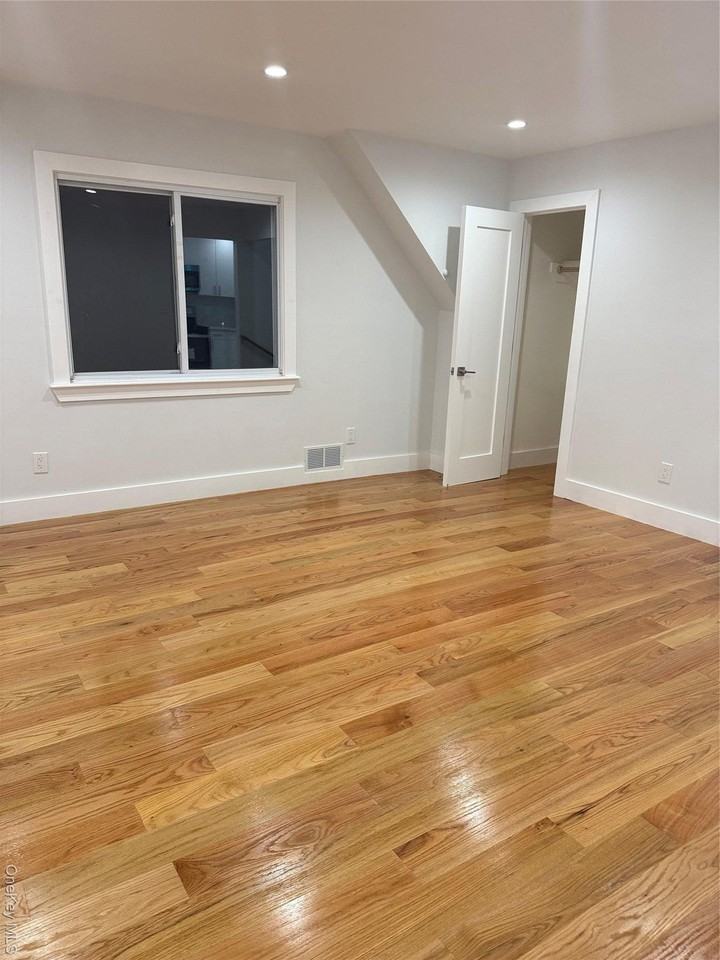 12060 200th St Unit 2 #2 - Photo 2 of 9