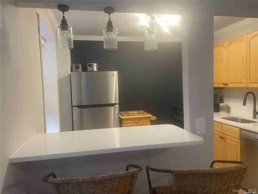 101 Lincoln Ave Apt 3a #3A - Photo 7 of 16