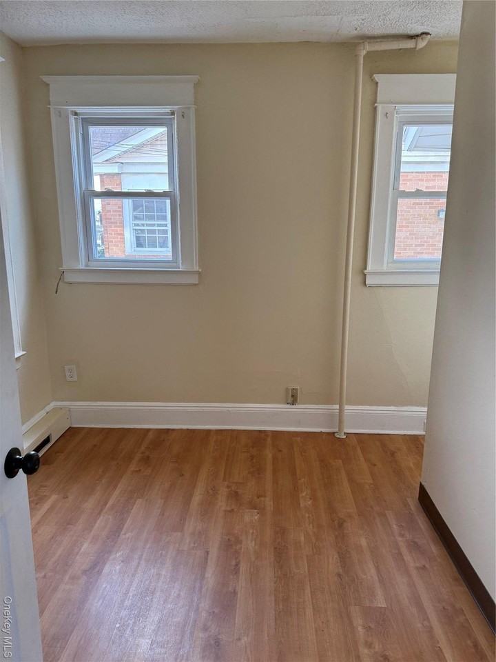 31 Lafayette Ave - Photo 7 of 7