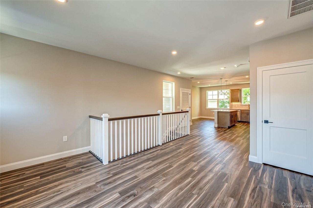 1 Conklin St Unit 204 #204 - Photo 6 of 35