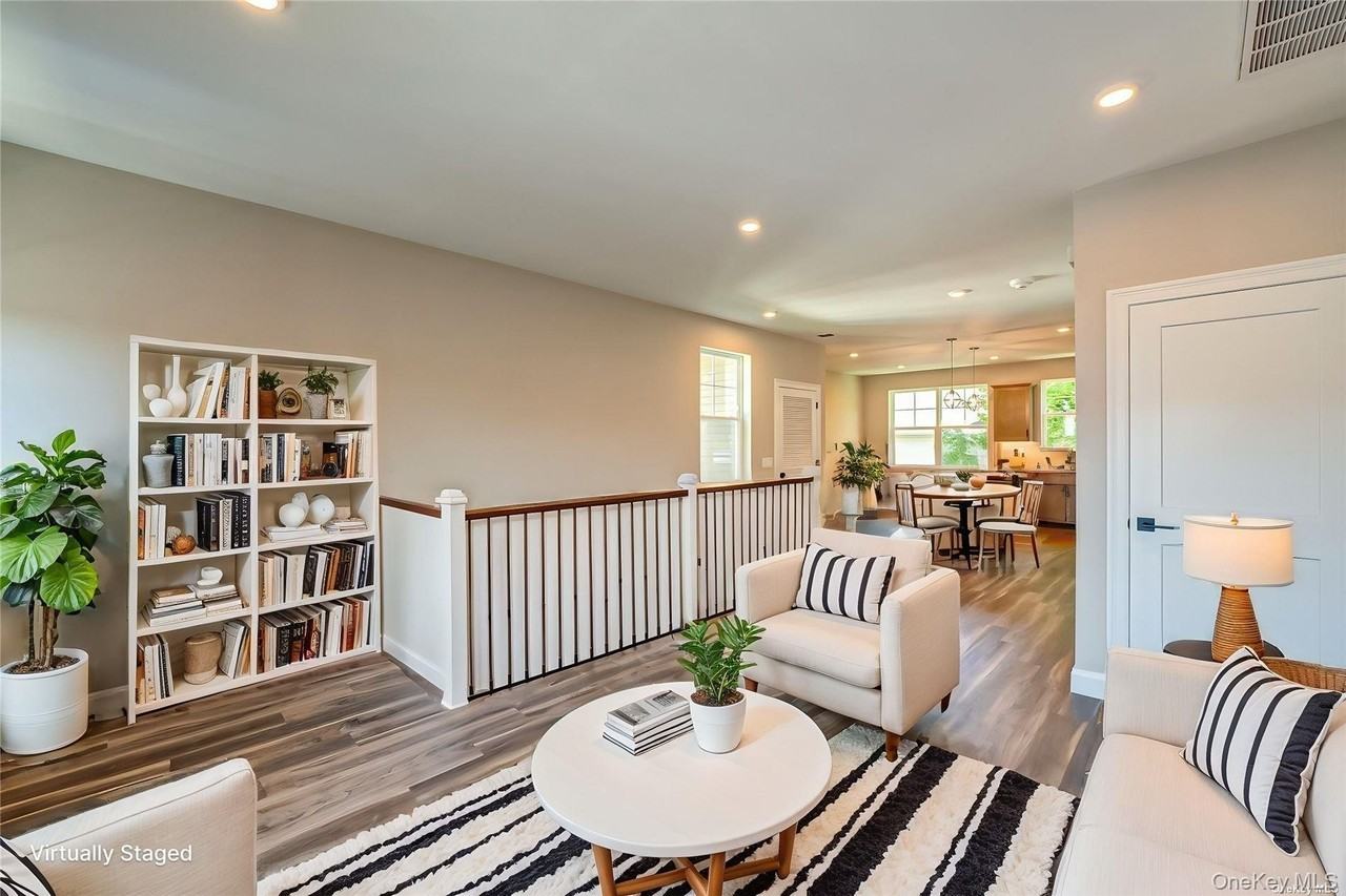 1 Conklin St Unit 204 #204 - Photo 7 of 35