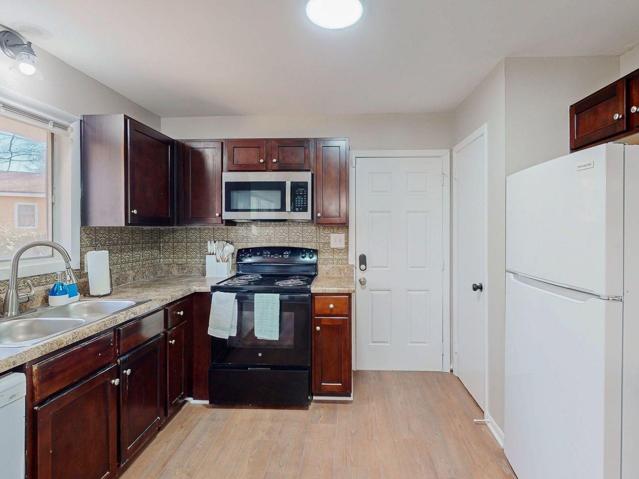 Appomattox Dr - Photo 5 of 12