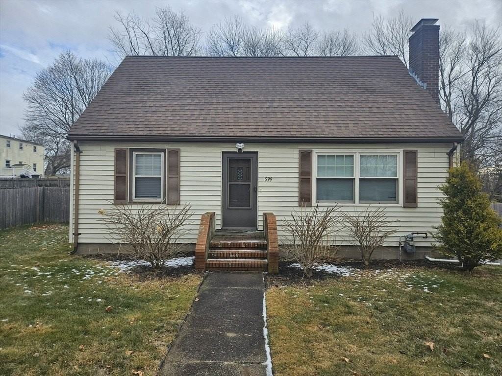 599 North St - Photo 2 of 18