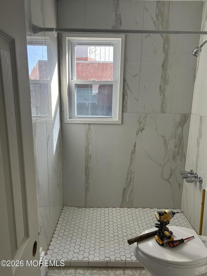 258 Bath Ave #32 - Photo 5 of 5