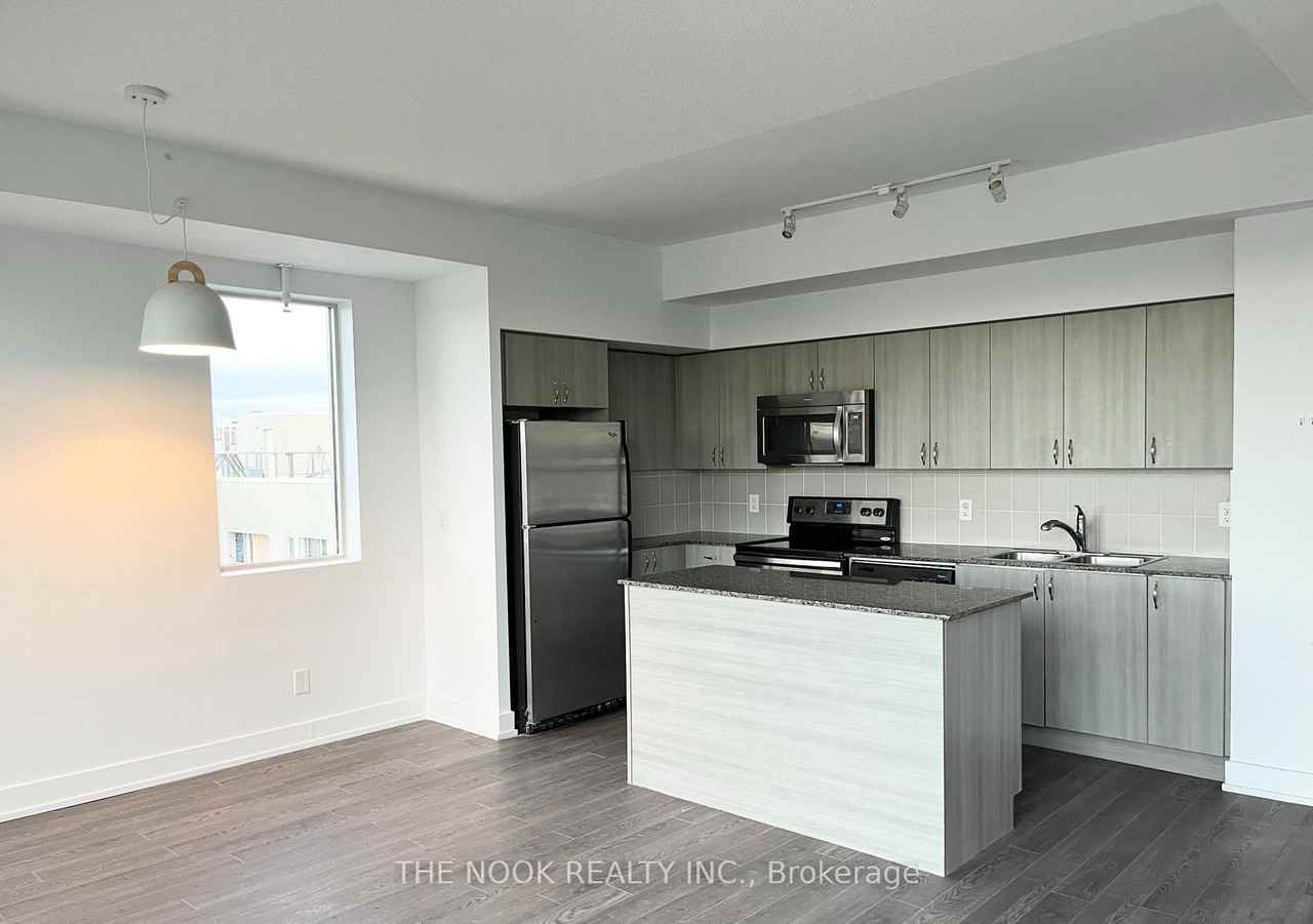 1638 Bloor Street West - Photo 5 of 13