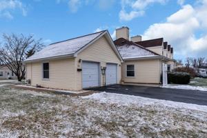 featured image of 11 Sutton Dr