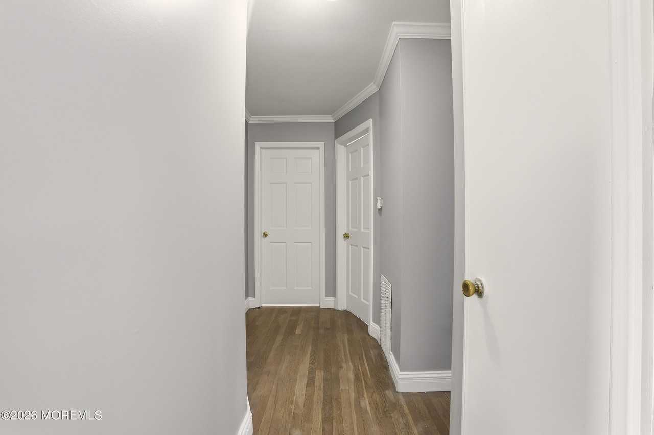 1184 Dell St - Photo 6 of 13