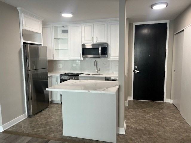 535 N Michigan Ave Apt 710 #710 - Photo 5 of 16