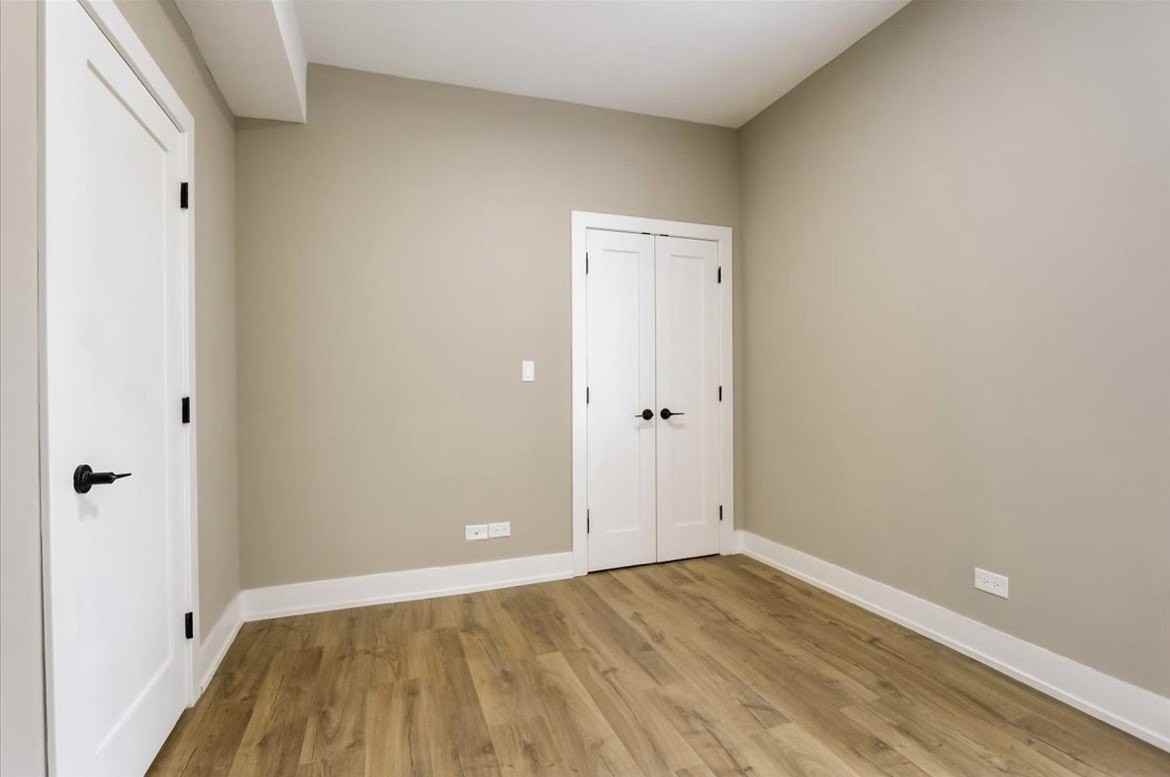 3001 N Sawyer Ave Apt 1w #1W - Photo 7 of 10