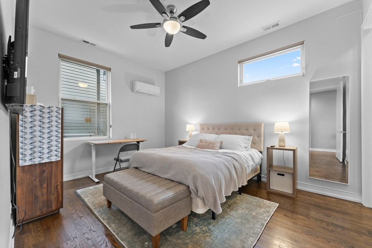 2437 W Jackson Blvd - Photo 5 of 29