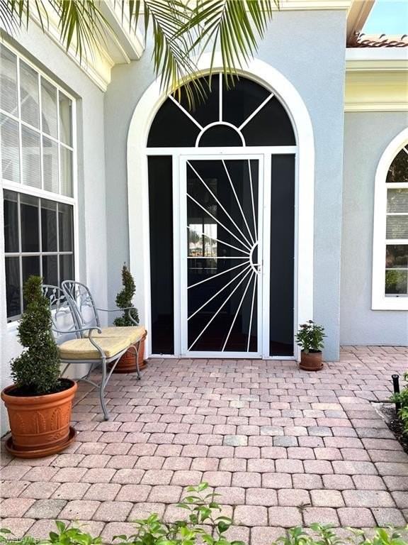 5477 Freeport Ln - Photo 2 of 34