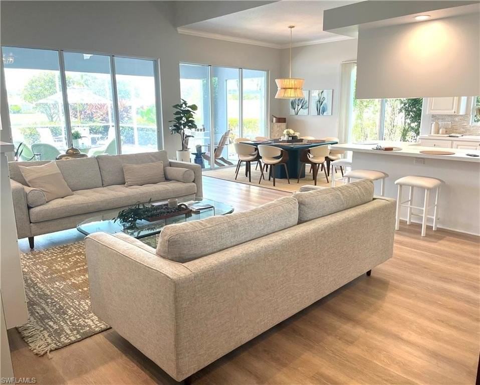 5477 Freeport Ln - Photo 6 of 34