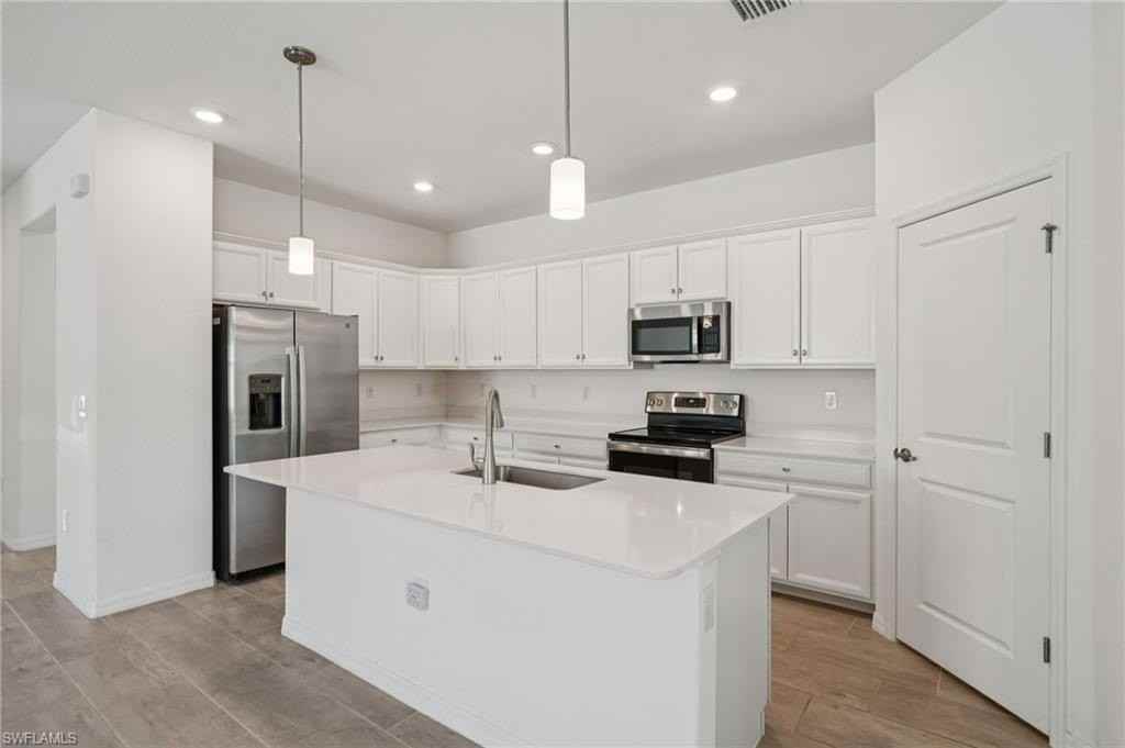 2445 Orchard St - Photo 6 of 30