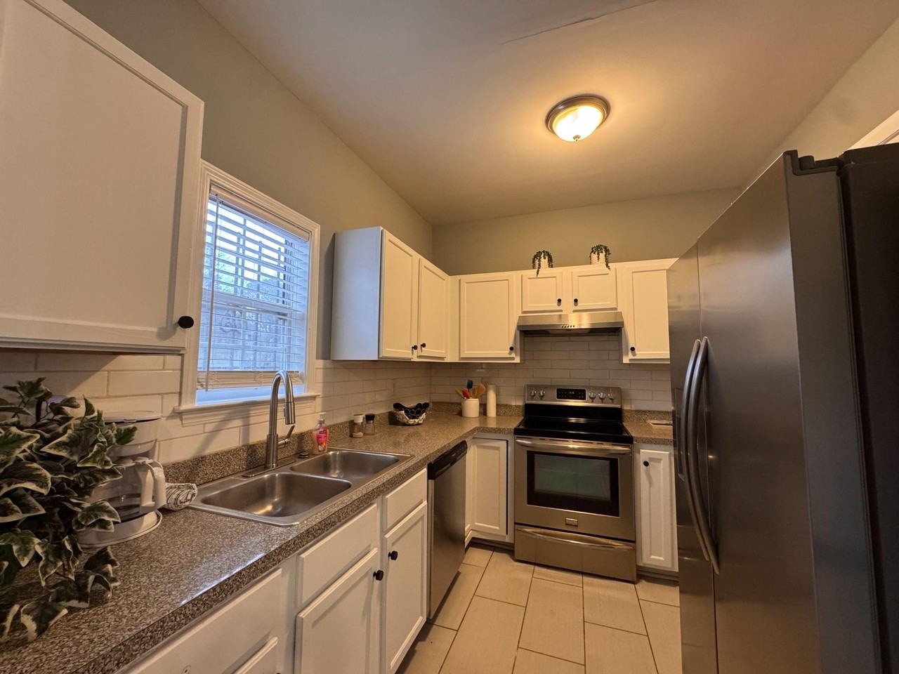 Jones Ave Nw - Photo 3 of 23