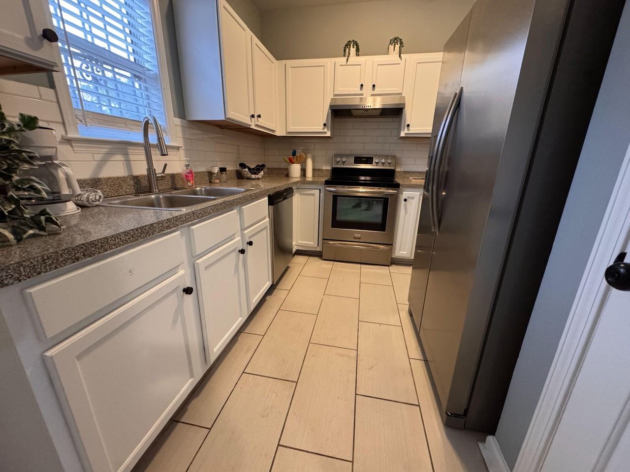 Jones Ave Nw - Photo 4 of 23