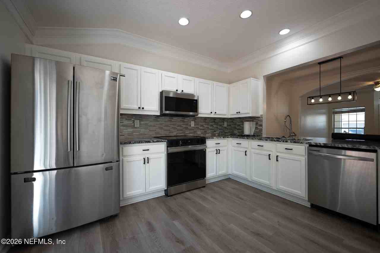 3838 Evan Samuel Dr - Photo 2 of 17