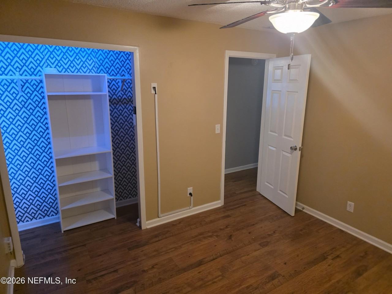 8913 Erin Ct - Photo 6 of 16