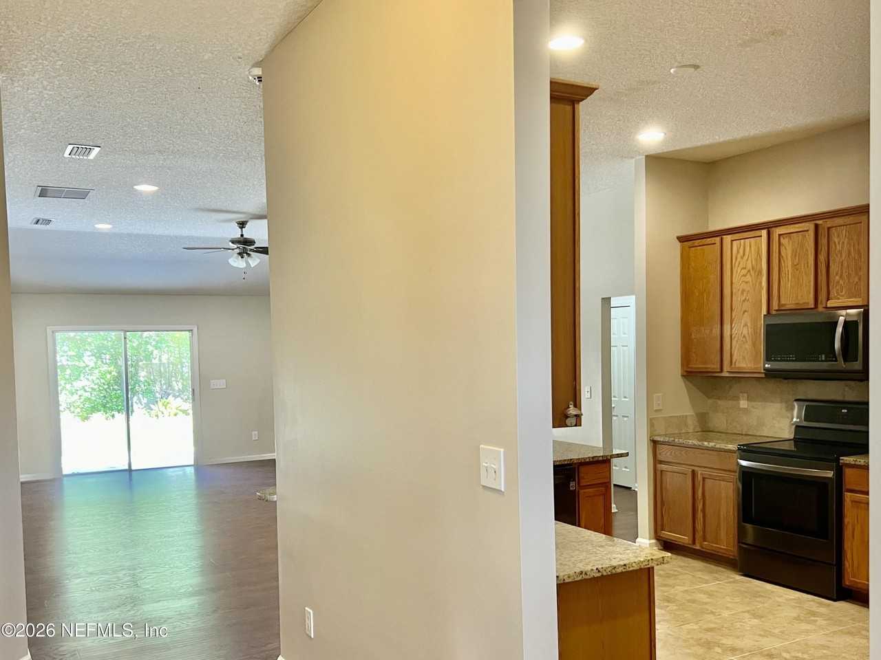 13681 Fish Eagle Dr W - Photo 6 of 25