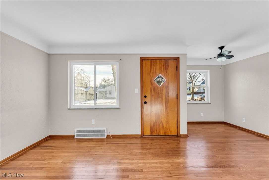 12521 Park Knoll Dr - Photo 5 of 25