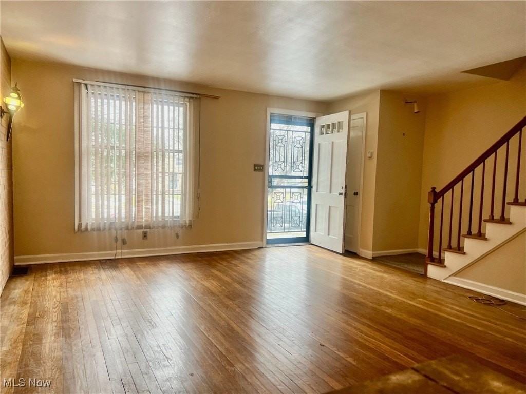 20608 Harvard Ave - Photo 2 of 17