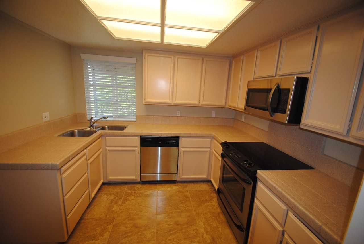 167 Valley Oak Dr - Photo 2 of 8