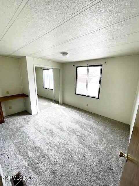 1093 Fleetwood Ave - Photo 6 of 14