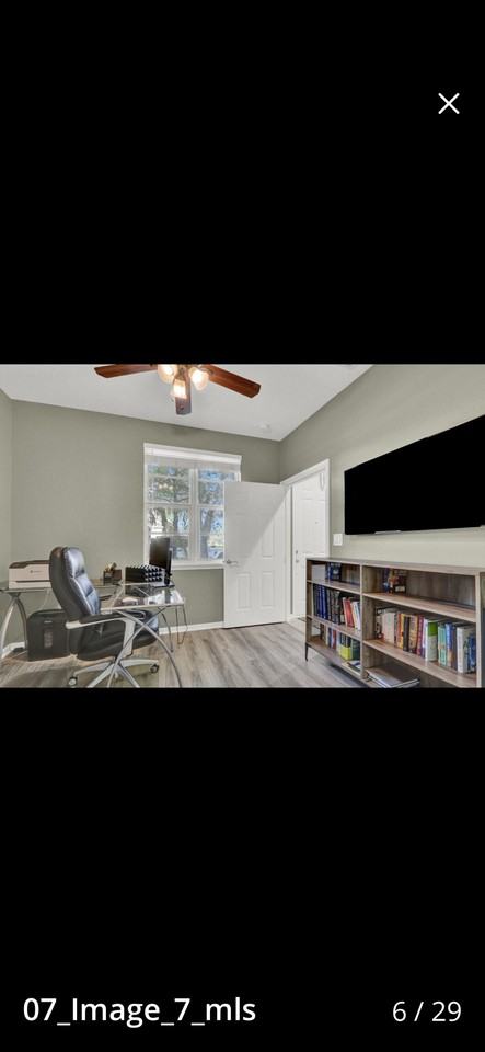 136 Regions Way - Photo 2 of 20