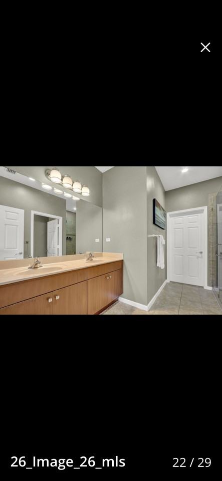 136 Regions Way - Photo 4 of 20