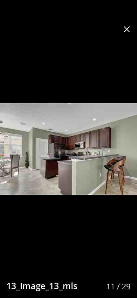 136 Regions Way - Photo 5 of 20