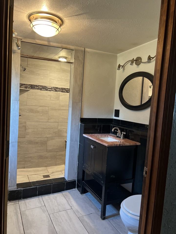 1204 E Academy St #1 - Photo 7 of 10