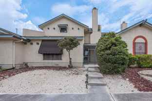 5811 Royal Ridge Dr - Photo 1 of 1