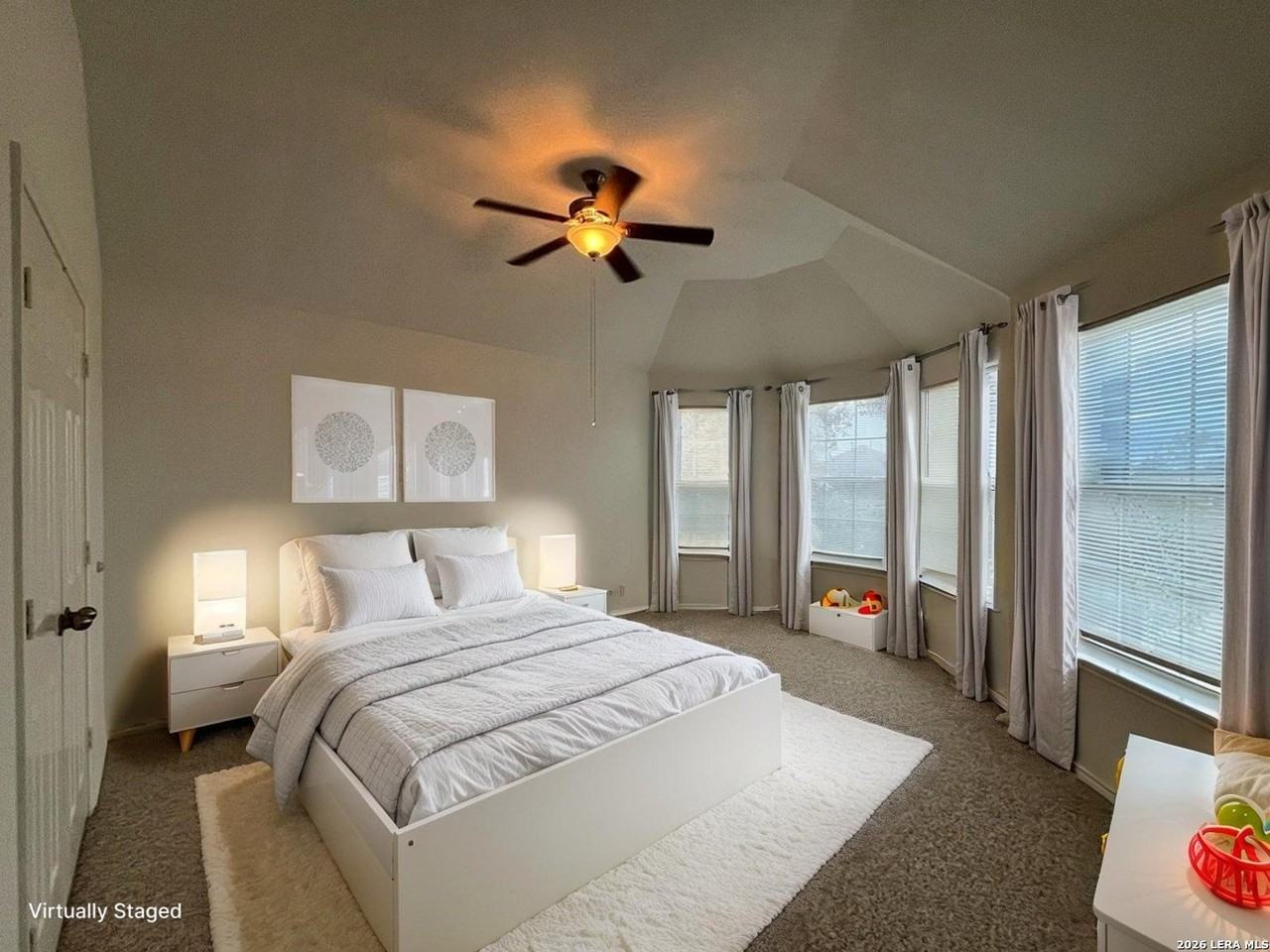 8719 Sarasota Woods - Photo 5 of 43