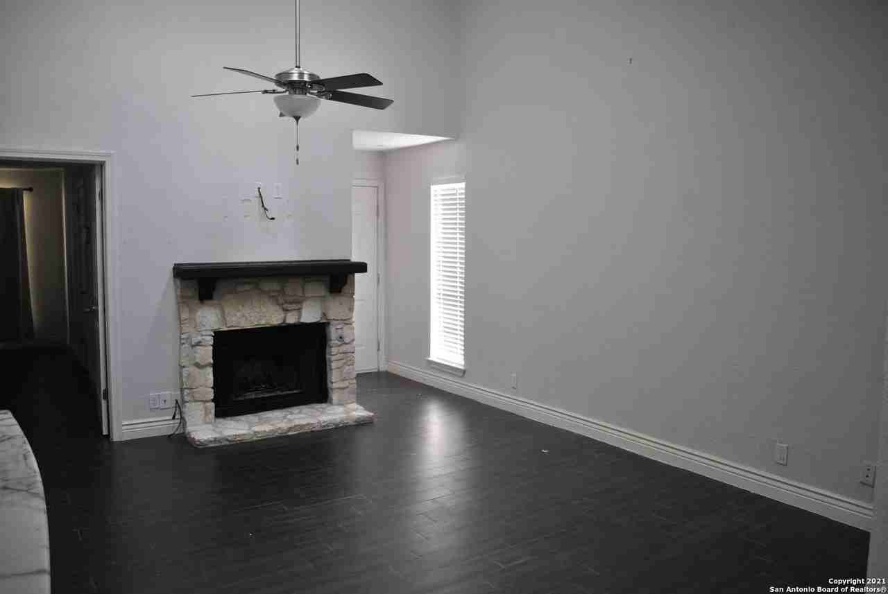 14745 Babcock Rd Apt 610 #610 - Photo 2 of 17