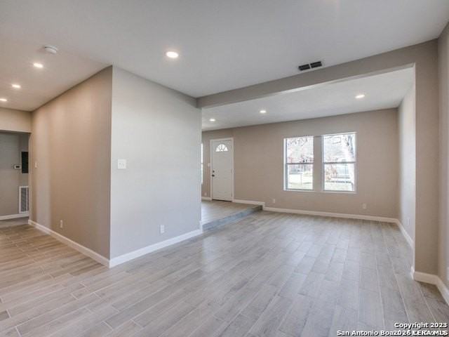 4238 Commercial Ave - Photo 5 of 13