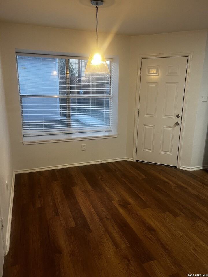 720 Garden Meadow Dr - Photo 2 of 13