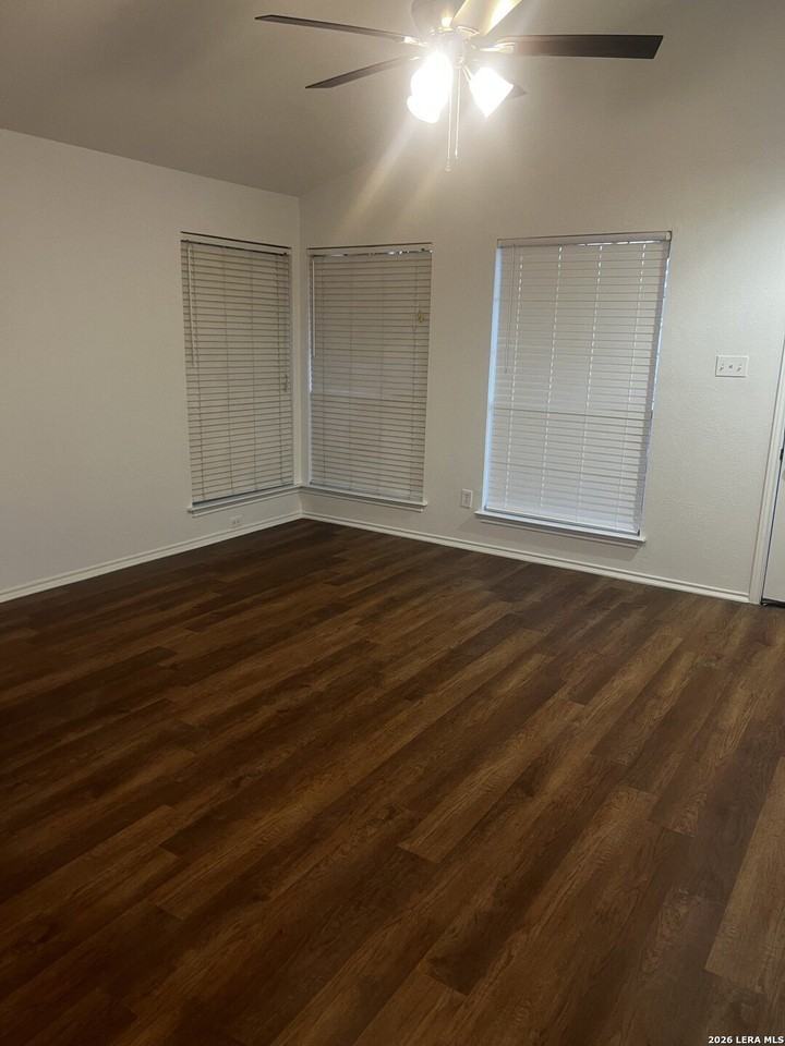 720 Garden Meadow Dr - Photo 4 of 13